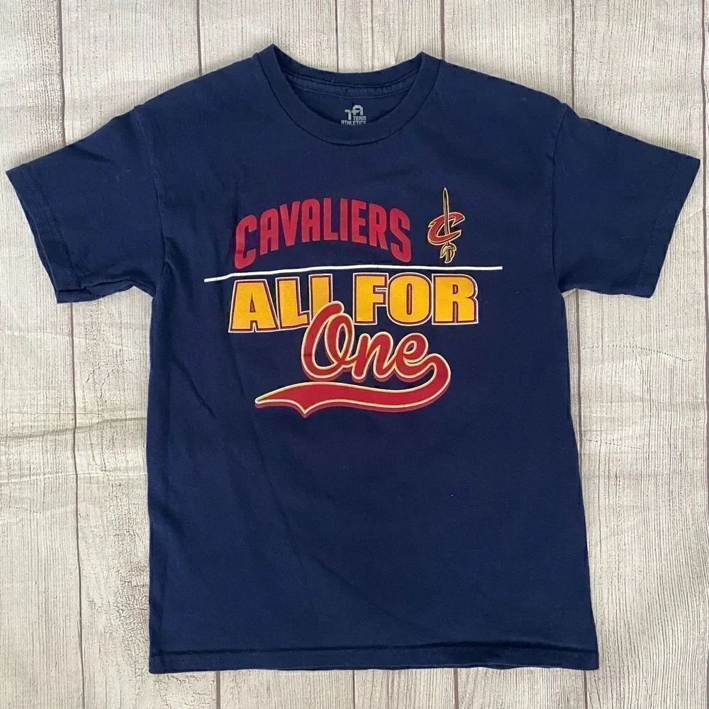 Cleveland Cavs youth M short sleeve t-shirt navy blue